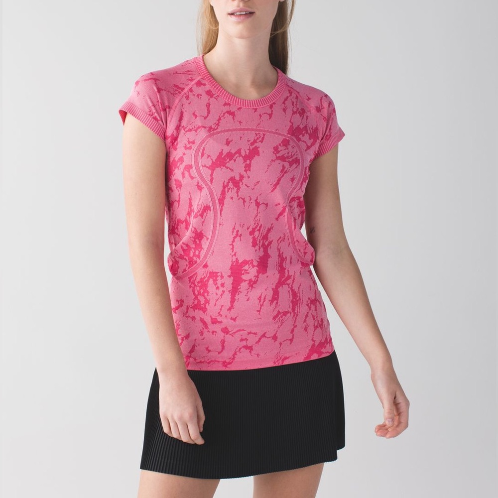 Lululemon Swiftly Tech Short Sleeve Crew Top Heathered Bon Bon Size 8
